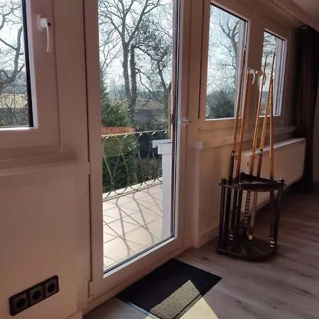 Ferienwohnung Aurich Zentrum Og 4 Schlafzimmer Und Fewo Eg 3 Schlafzimmer